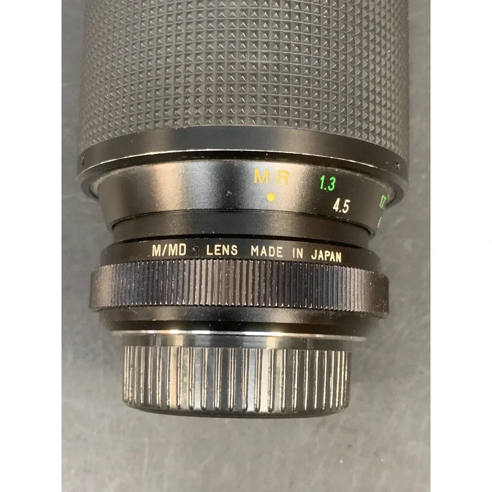 Vivitar 75-205mm 1: 3.8 MC Macro Focusing Zoom 62mm Lens + Skylight Filter